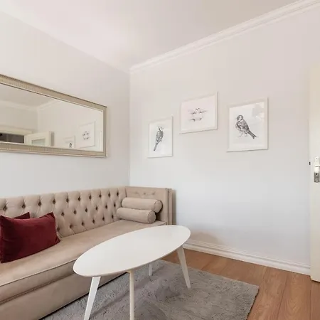 Apartment Elegant Near Old Town - Free Parking *